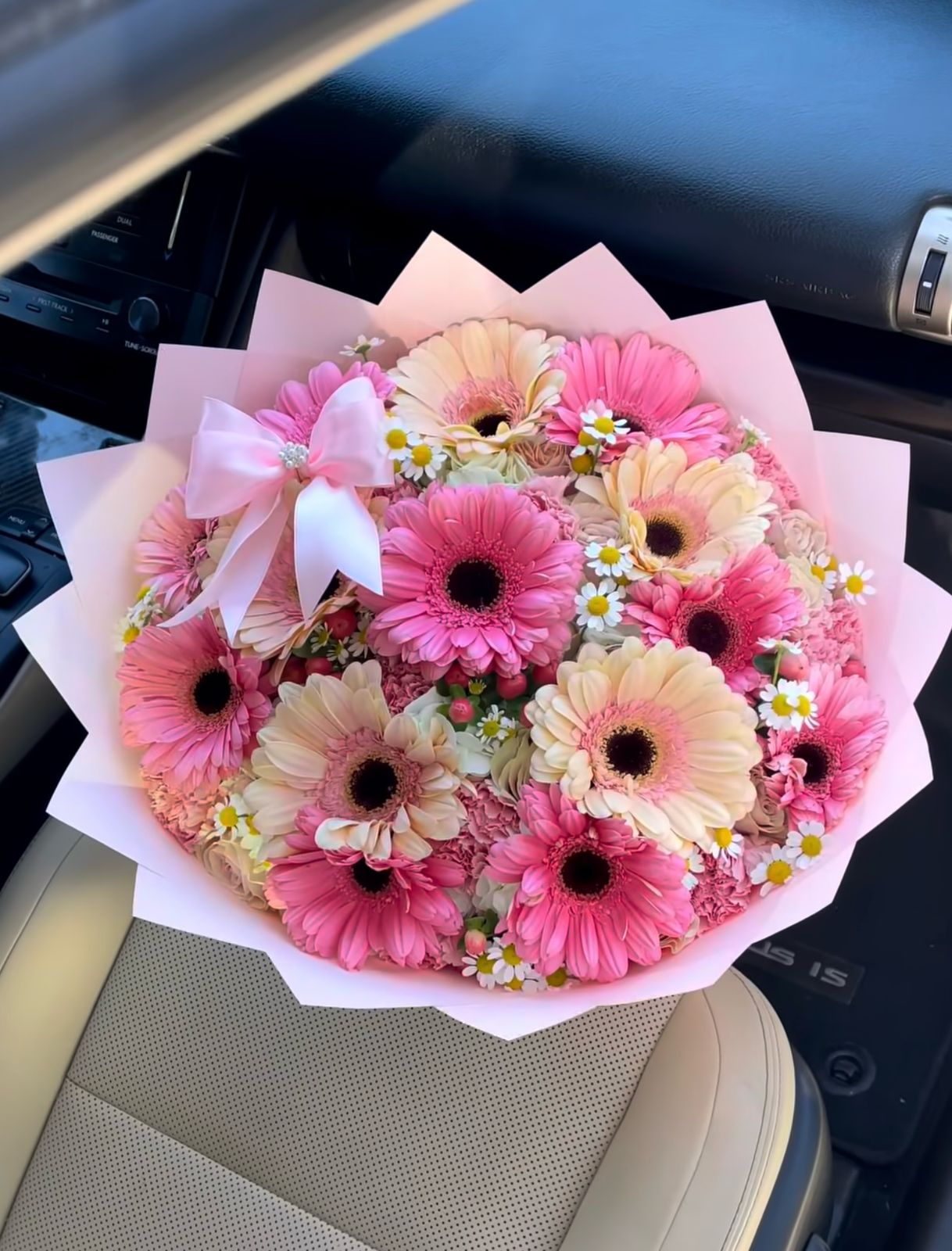 Gerberas & Roses Bouquet